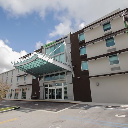 Holiday Inn Express & Suites Miami Airport East, An Ihg Hotel Bagian luar foto